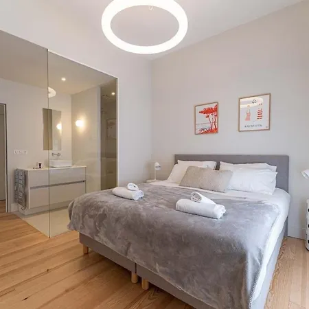 Tres Bel En Rez De Jardin, Pereire, 100 M De La Apartamento *