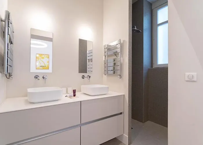 Tres Bel En Rez De Jardin, Pereire, 100 M De La Апартаменты