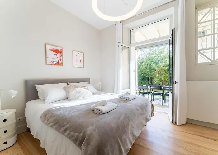 Tres Bel En Rez De Jardin, Pereire, 100 M De La Апартаменты